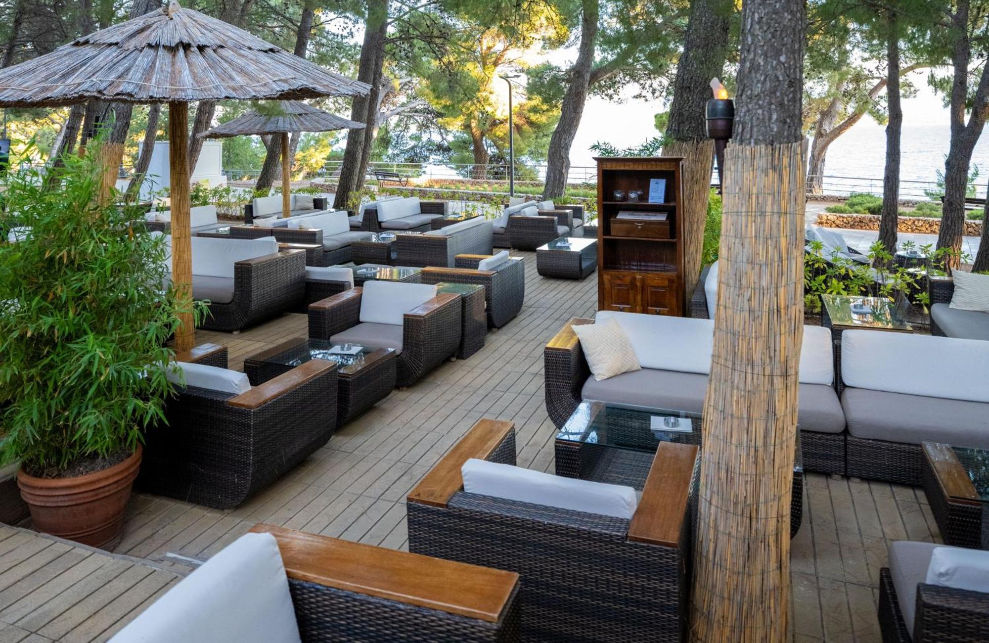 Bluesun Hotel Elaphusa Bol Ngoại thất bức ảnh