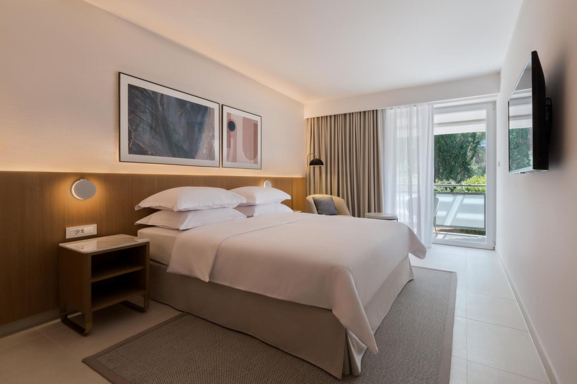 Bluesun Hotel Elaphusa Bol Phòng bức ảnh